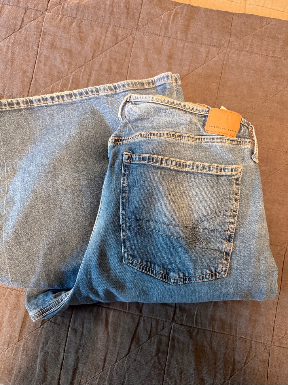 American Eagle Outfitters women’s wide leg jeans